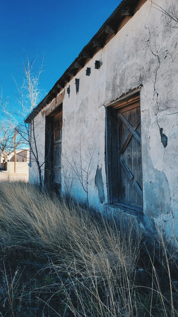 photo of adobe building in marfa, texas